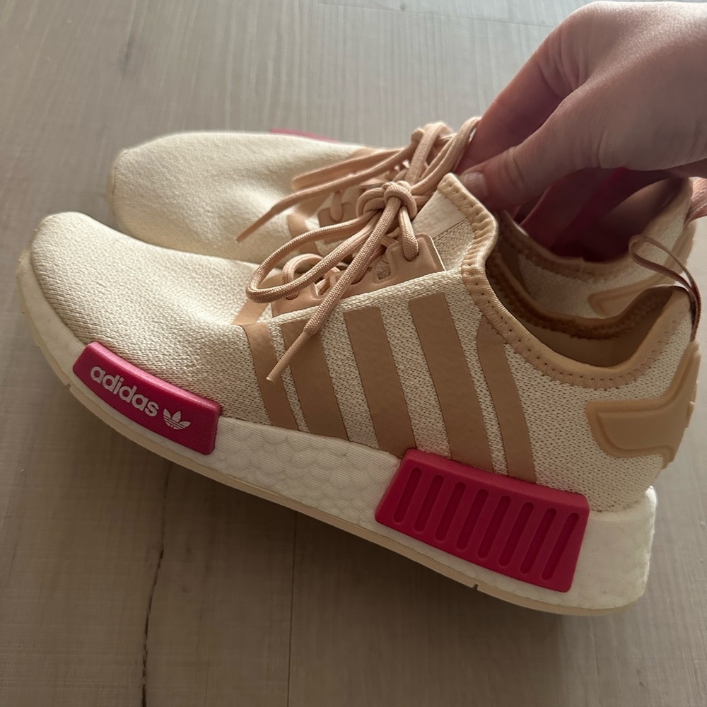 Adidas Tennis Shoes